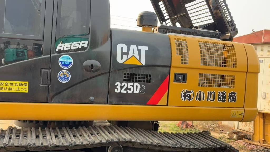 CAT 325 D - Bandgrävare: bild 2 CAT 325 D - Bandgrävare: bild 2