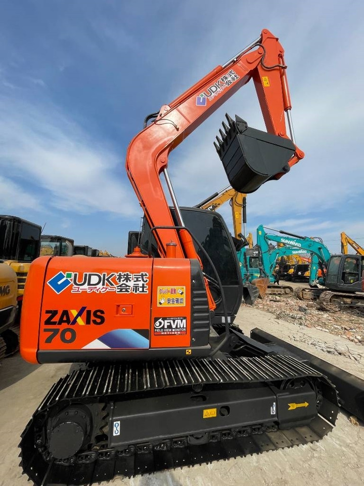 Hitachi Zaxis 70 - Bandgrävare: bild 1 Hitachi Zaxis 70 - Bandgrävare: bild 1