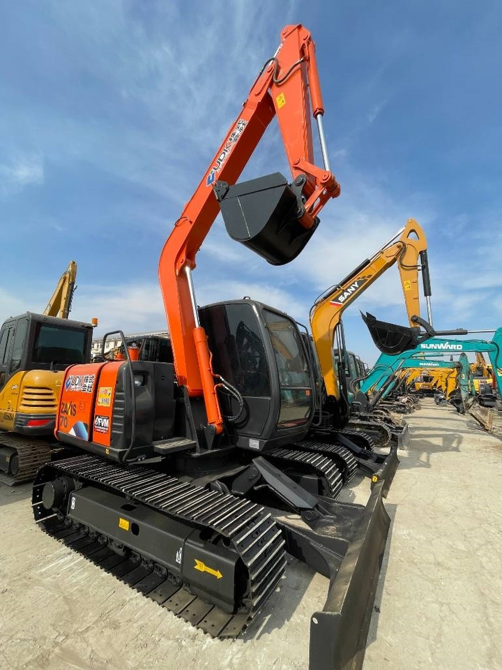 Hitachi Zaxis 70 - Bandgrävare: bild 4 Hitachi Zaxis 70 - Bandgrävare: bild 4