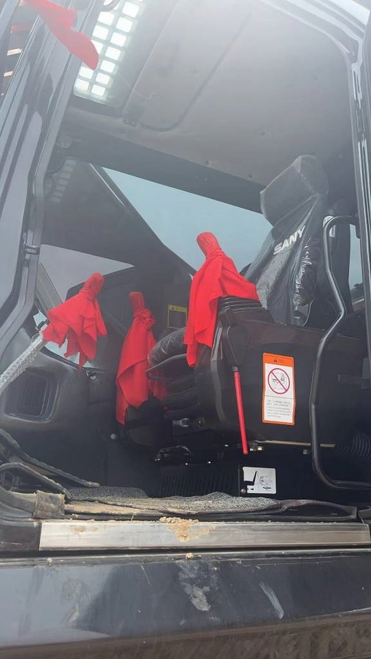 Bandgrävare Sany SY 335 H: bild 6
