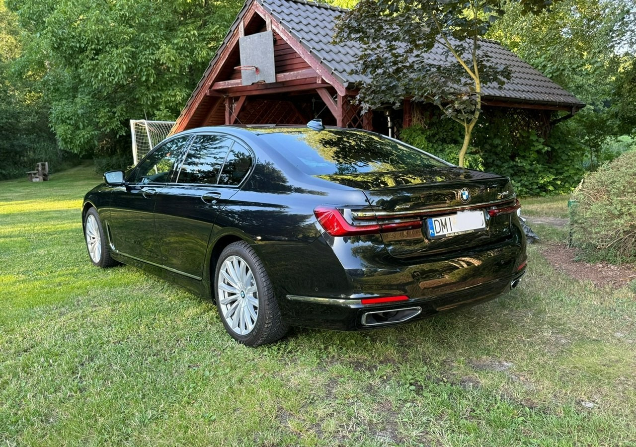 BMW SERIA 7 II (G11/G12) BMW SERIA 7 740d Xdrive 340KM Luxury+Exclusive Masaże Adaptiv Oś Lasery 2022 FV2 - Sedan: bild 5 BMW SERIA 7 II (G11/G12) BMW SERIA 7 740d Xdrive 340KM Luxury+Exclusive Masaże Adaptiv Oś Lasery 2022 FV2 - Sedan: bild 5
