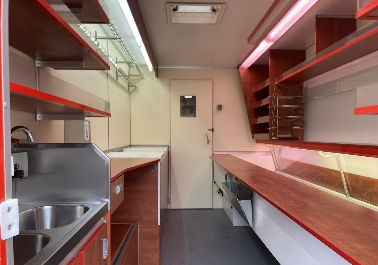 Fiat Ducato Autosklep wędliny Gastronomiczny Food Truck Foodtruck sklep Borco 20 - Matbil: bild 2 Fiat Ducato Autosklep wędliny Gastronomiczny Food Truck Foodtruck sklep Borco 20 - Matbil: bild 2