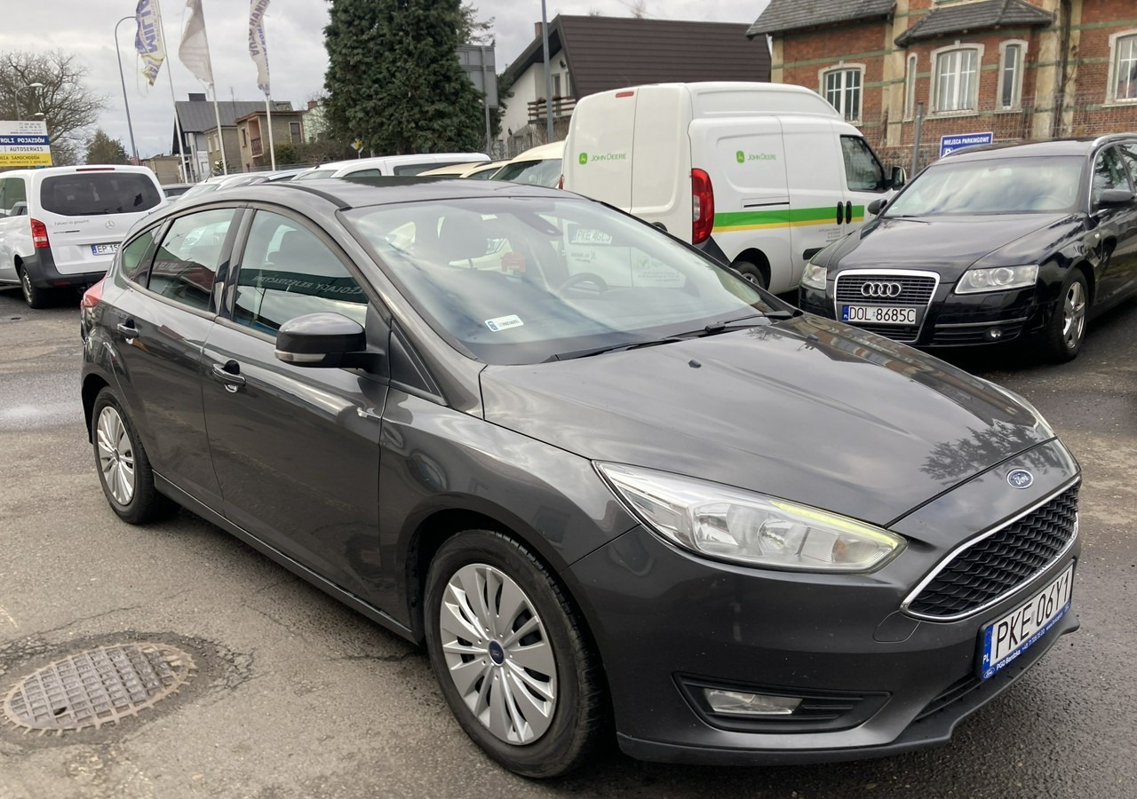 Ford Focus III Focus 1.0 EcoBoost Klima Salon PL 2015 - Personbil: bild 5 Ford Focus III Focus 1.0 EcoBoost Klima Salon PL 2015 - Personbil: bild 5