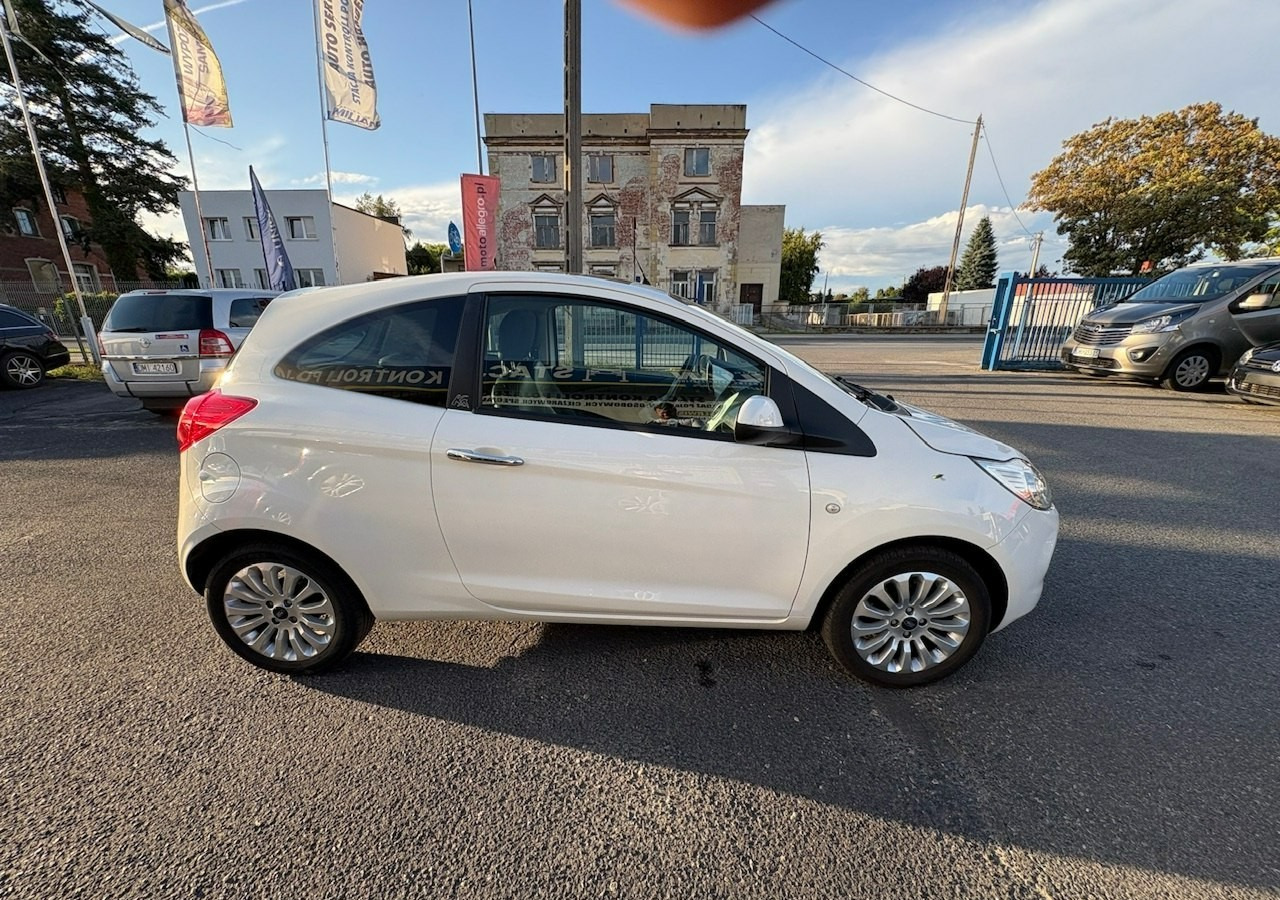 Ford KA II Ford KA 1.2 Champions Edition Klima Panorama 2012 - Hatchback/ Halvkombi: bild 5 Ford KA II Ford KA 1.2 Champions Edition Klima Panorama 2012 - Hatchback/ Halvkombi: bild 5