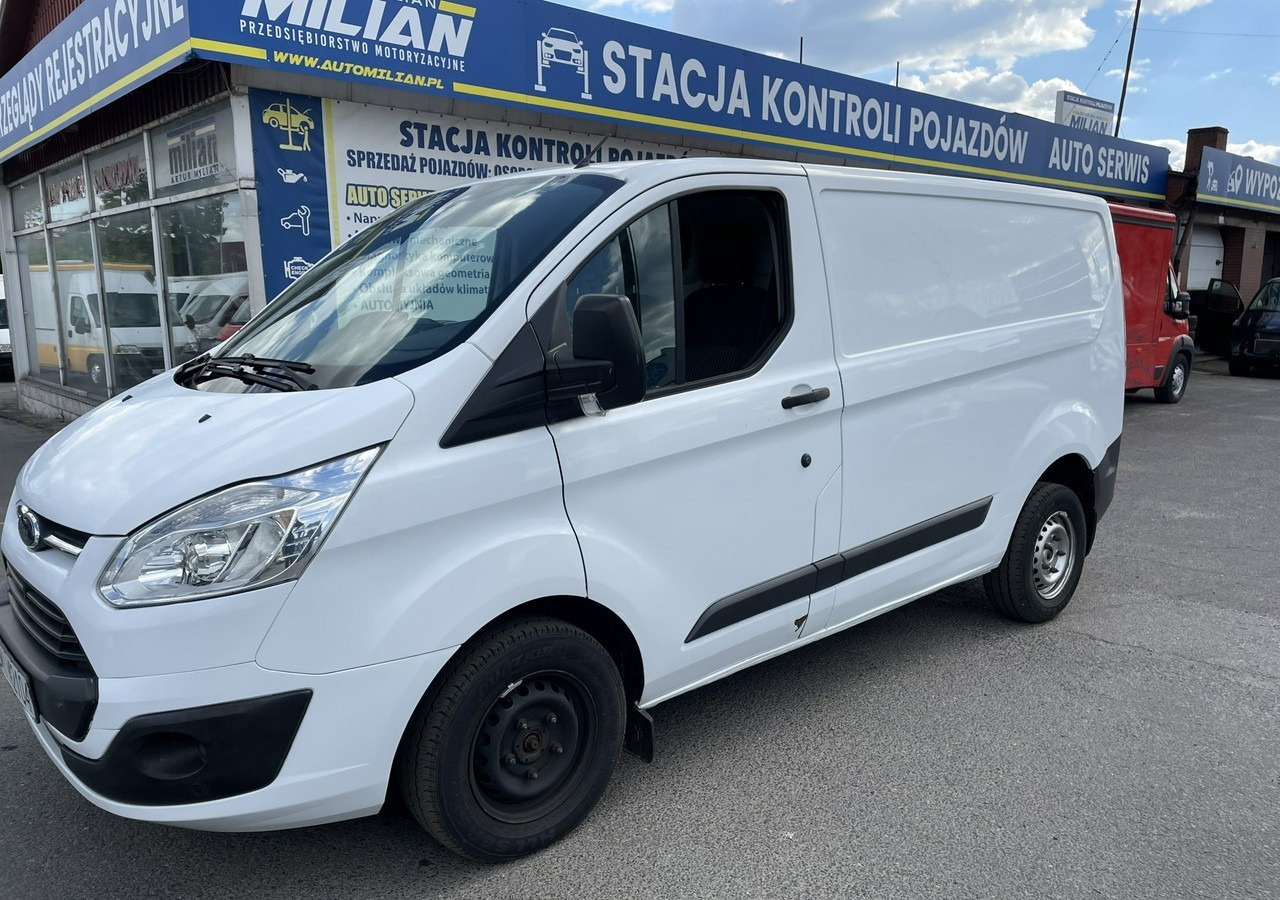 Ford Transit Transit Custom Transit Custom 2.0 Klima 153tkm Model 2018 - Skåpbil: bild 3 Ford Transit Transit Custom Transit Custom 2.0 Klima 153tkm Model 2018 - Skåpbil: bild 3
