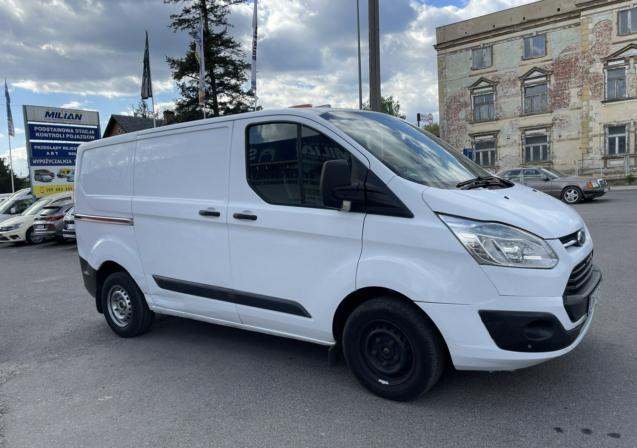 Ford Transit Transit Custom Transit Custom 2.0 Klima 153tkm Model 2018 - Skåpbil: bild 1 Ford Transit Transit Custom Transit Custom 2.0 Klima 153tkm Model 2018 - Skåpbil: bild 1