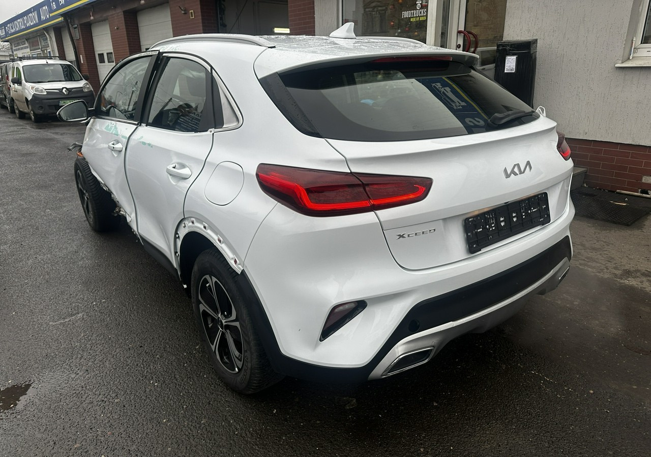 Kia Xceed 1.6 GDI Hybryda Plug-in 50 km na prądzie 2022 - Hatchback/ Halvkombi: bild 3 Kia Xceed 1.6 GDI Hybryda Plug-in 50 km na prądzie 2022 - Hatchback/ Halvkombi: bild 3