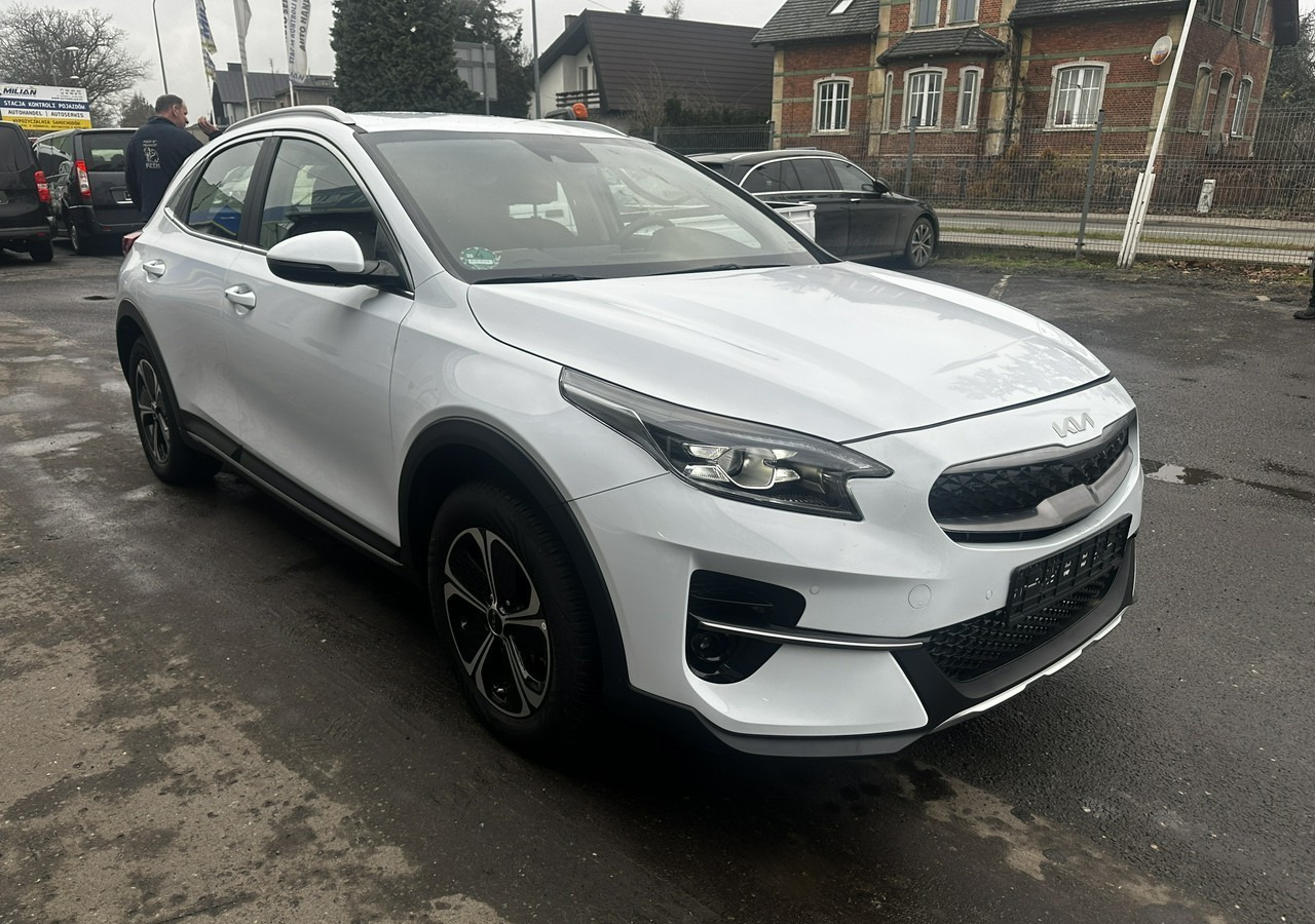 Kia Xceed 1.6 GDI Hybryda Plug-in 50 km na prądzie 2022 - Hatchback/ Halvkombi: bild 1 Kia Xceed 1.6 GDI Hybryda Plug-in 50 km na prądzie 2022 - Hatchback/ Halvkombi: bild 1