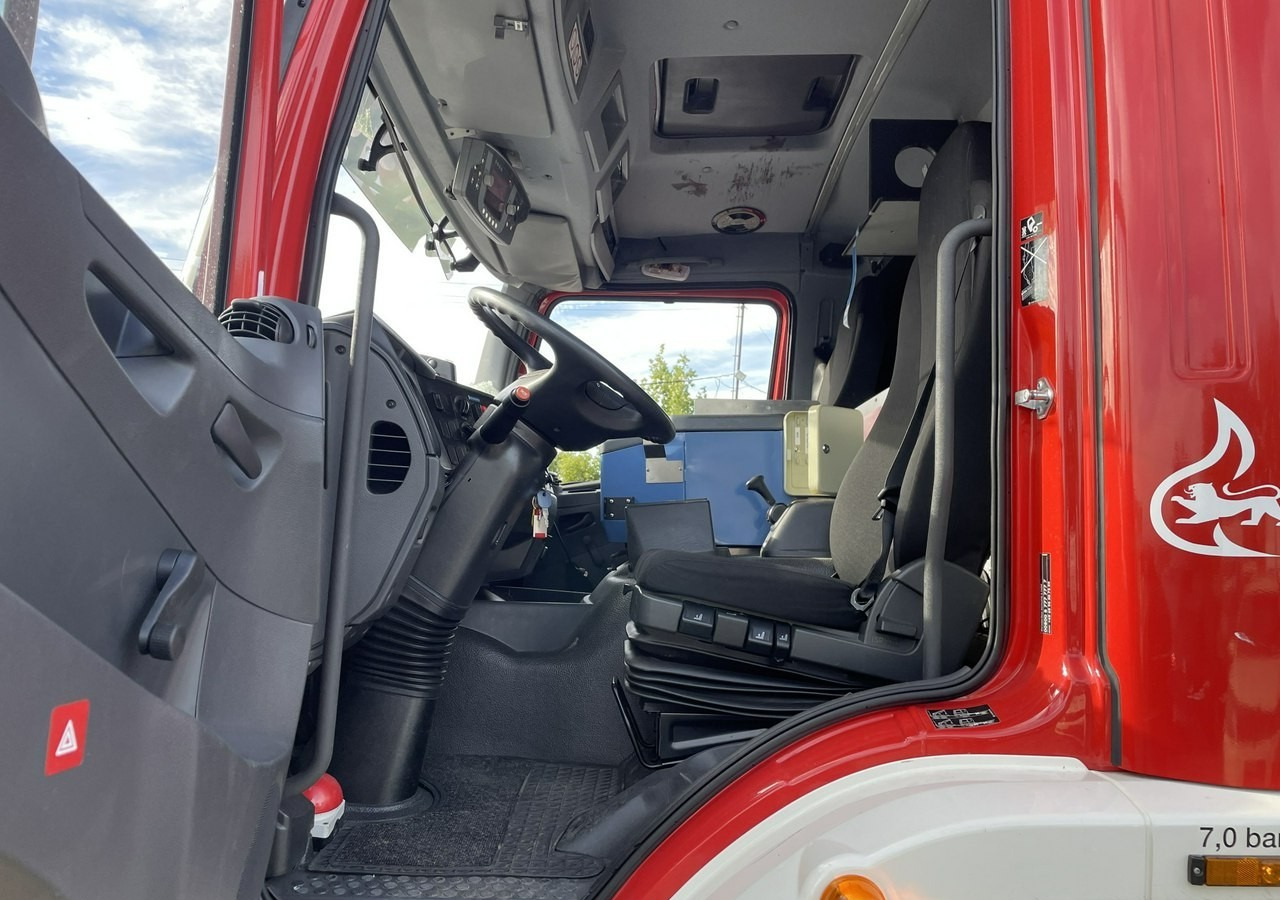 Släck/ Räddningsvagn Mercedes-Benz Atego 1529 LF20 Straż Pożarna 4X4 Wóż Strażacki 6647km M2016 Atego 1529 LF20 Straż Pożarna 4X4 Wóż Strażacki 6647km ...: bild 11