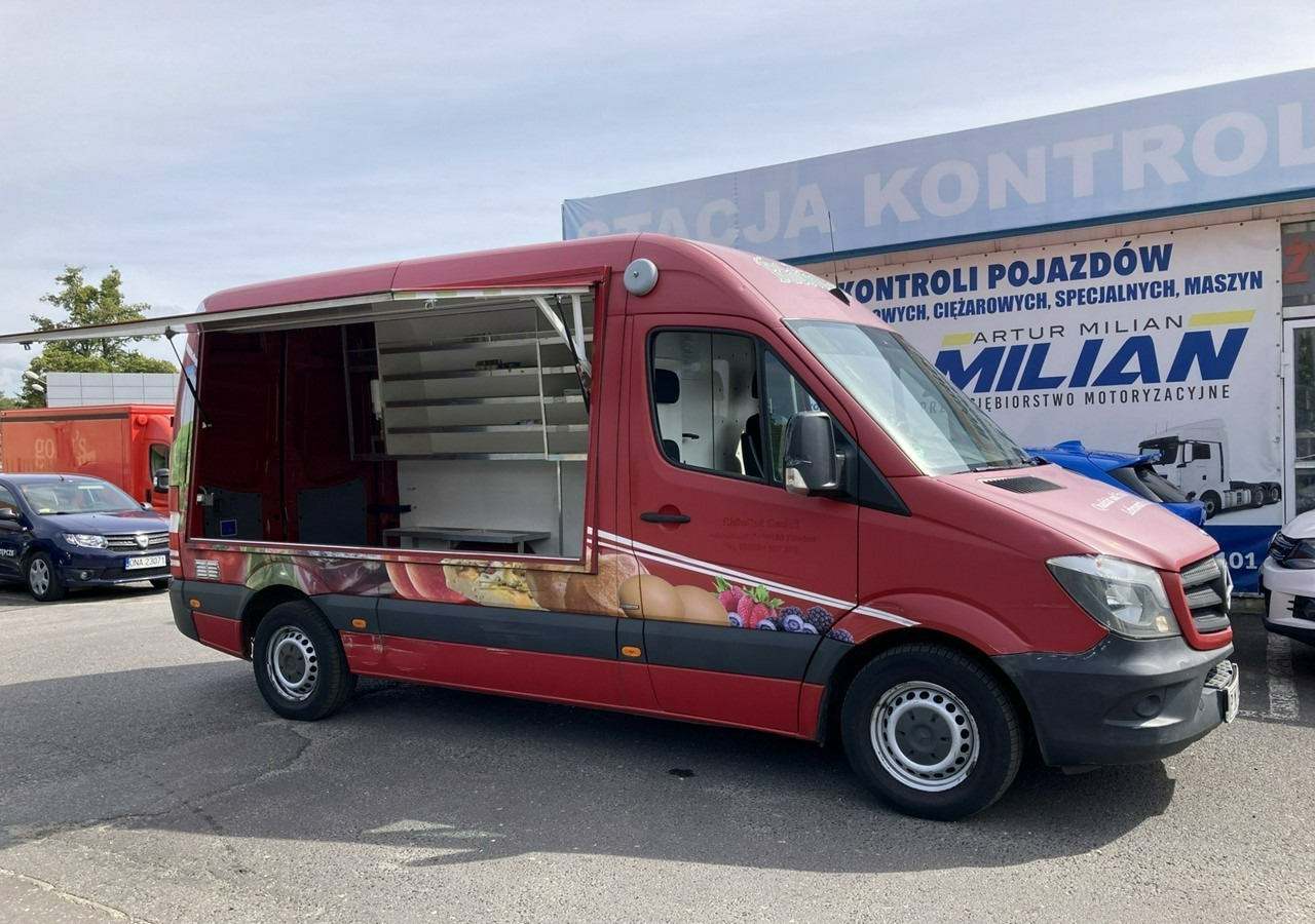 Mercedes-Benz Sprinter Autosklep pieczywa sklep Bar Gastronomiczny Food Truck Foodtruck 201 - Matbil: bild 1 Mercedes-Benz Sprinter Autosklep pieczywa sklep Bar Gastronomiczny Food Truck Foodtruck 201 - Matbil: bild 1