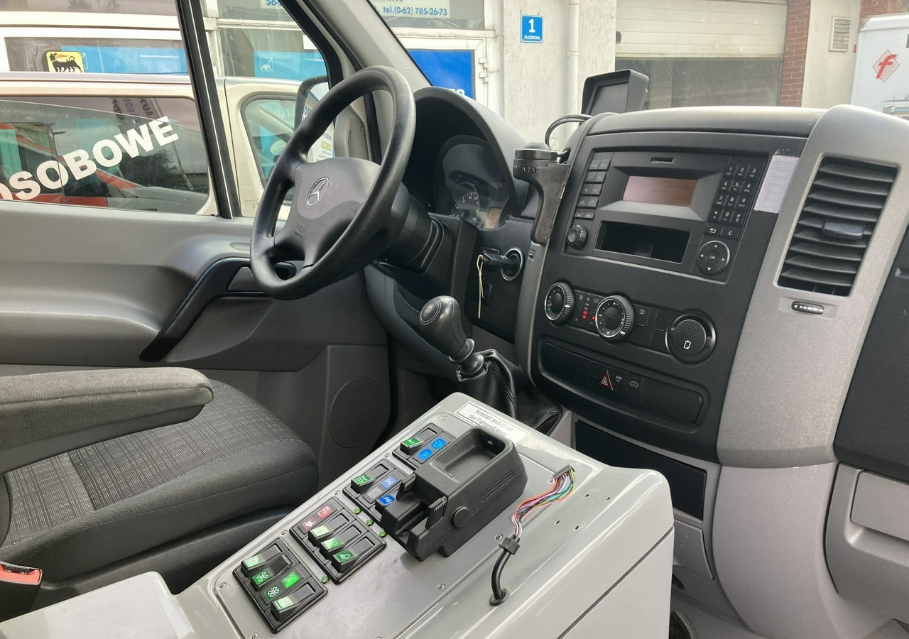Ambulans Mercedes-Benz Sprinter Sprinter 519 Karetka 4X4 Ambulans MODEL 2017: bild 7