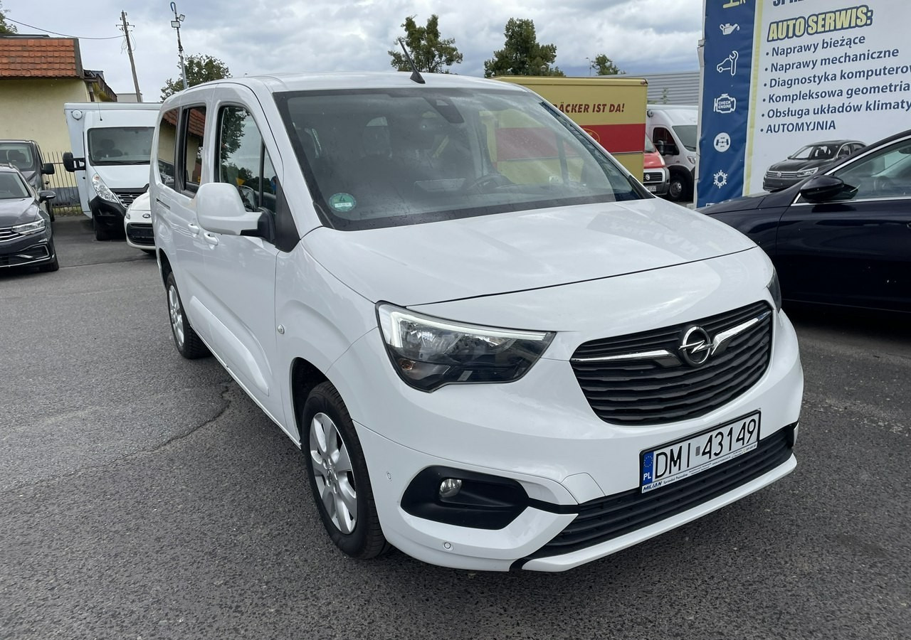 Opel Combo IV Combo Life Opel ComboLife Niepełnosprawnych inwalida rampa Bogate wy - Kombi: bild 4 Opel Combo IV Combo Life Opel ComboLife Niepełnosprawnych inwalida rampa Bogate wy - Kombi: bild 4