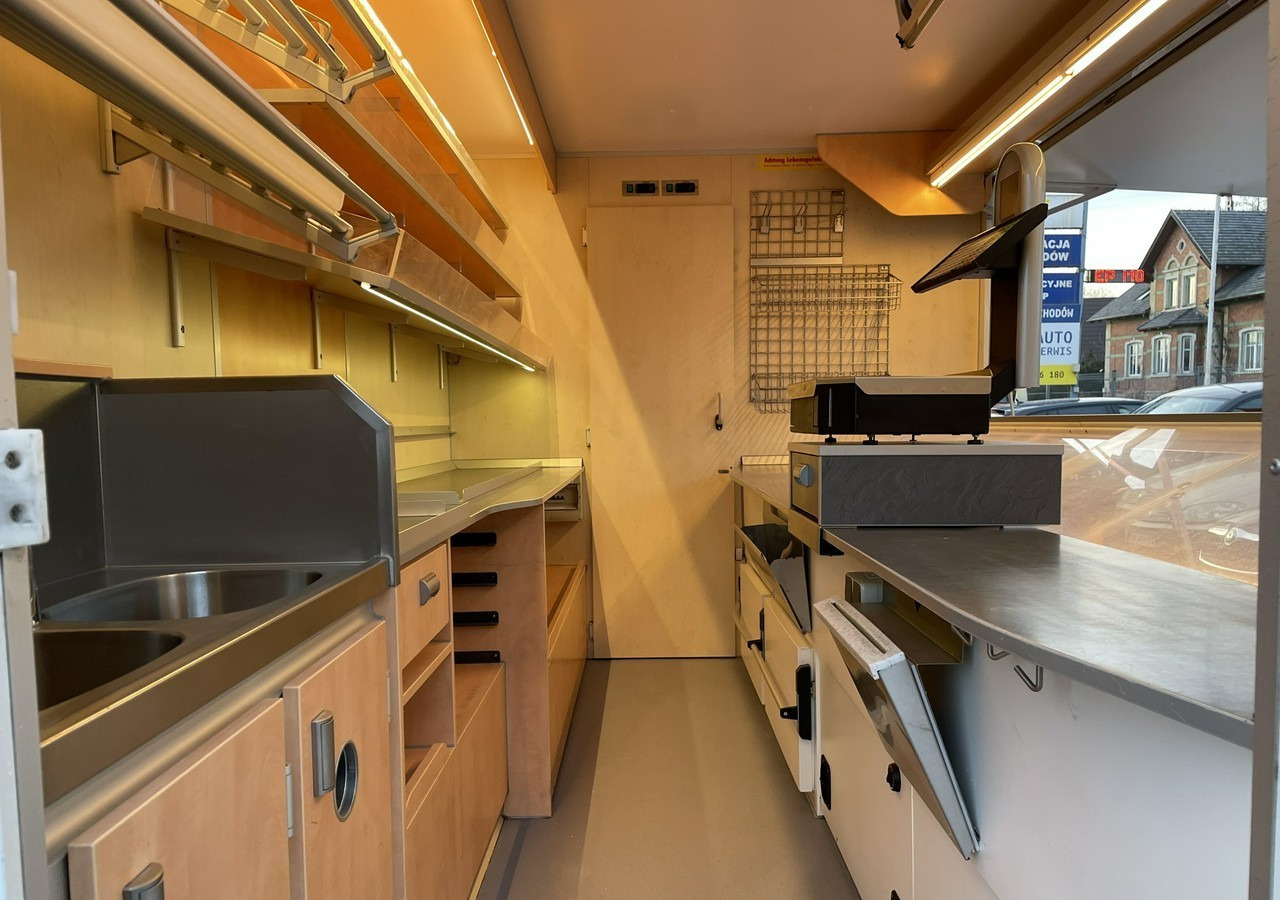Renault Master Autosklep Wędlin Gastronomiczny Food Truck Foodtruck sklep BORCO 201 - Matbil: bild 2 Renault Master Autosklep Wędlin Gastronomiczny Food Truck Foodtruck sklep BORCO 201 - Matbil: bild 2