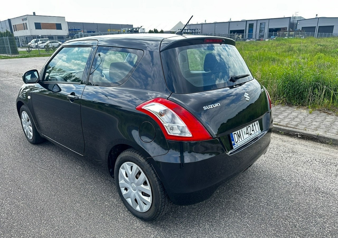 Suzuki Swift V Suzuki Swift 1.2-94KM Klima Model 2012 - Hatchback/ Halvkombi: bild 3 Suzuki Swift V Suzuki Swift 1.2-94KM Klima Model 2012 - Hatchback/ Halvkombi: bild 3