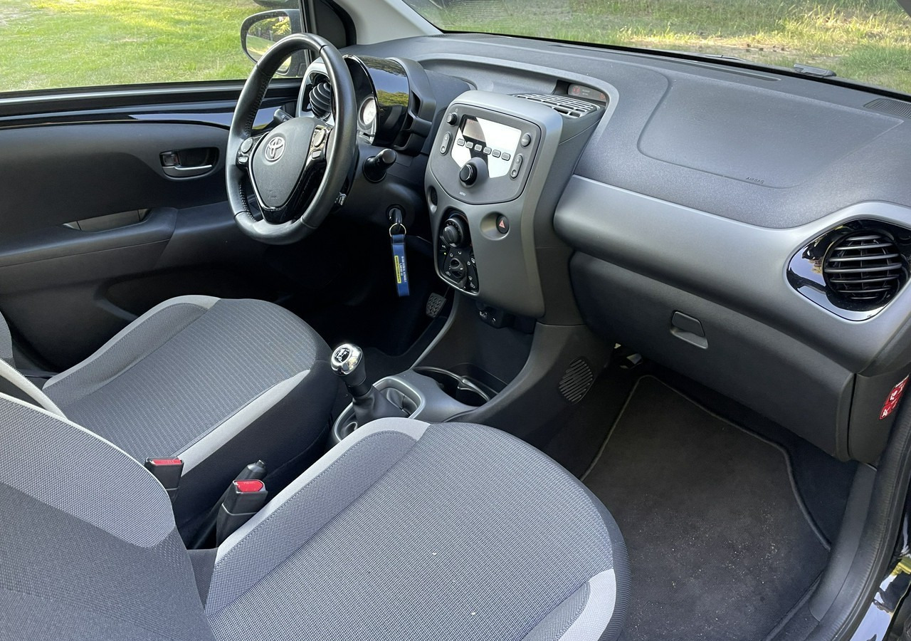 Toyota Aygo II Toyota Aygo 1.0-16V Klima Salon PL 24651km Model 2021 - Hatchback/ Halvkombi: bild 4 Toyota Aygo II Toyota Aygo 1.0-16V Klima Salon PL 24651km Model 2021 - Hatchback/ Halvkombi: bild 4