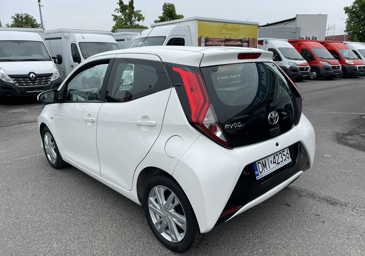 Toyota Aygo II Toyota Aygo 1.0 VVT-i JBL Edition bezyna+LPG Salon PL 2020 - Hatchback/ Halvkombi: bild 2 Toyota Aygo II Toyota Aygo 1.0 VVT-i JBL Edition bezyna+LPG Salon PL 2020 - Hatchback/ Halvkombi: bild 2