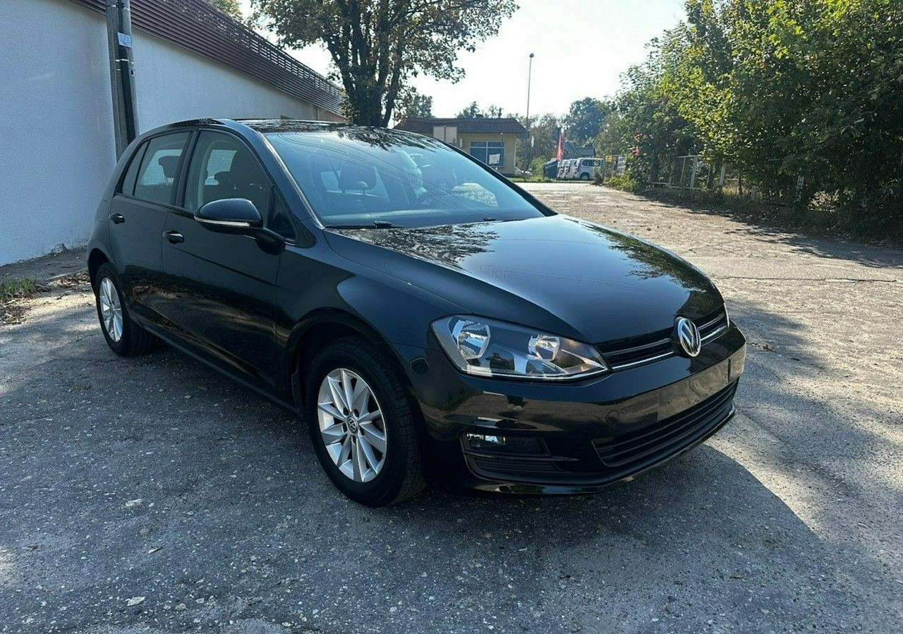 Volkswagen Golf VII VII 1,6 TDI 110KM 153TKM Klimatronik Navi Alu PDC 2015 Bez wkładu fi - Personbil: bild 1 Volkswagen Golf VII VII 1,6 TDI 110KM 153TKM Klimatronik Navi Alu PDC 2015 Bez wkładu fi - Personbil: bild 1