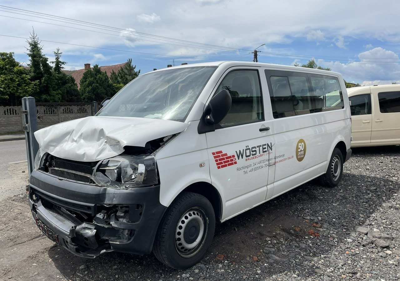 Volkswagen Transporter T5 Volkswagen Transporter Long 2.0-140KM 9-osobowy Model 2015 - Personbil: bild 3 Volkswagen Transporter T5 Volkswagen Transporter Long 2.0-140KM 9-osobowy Model 2015 - Personbil: bild 3