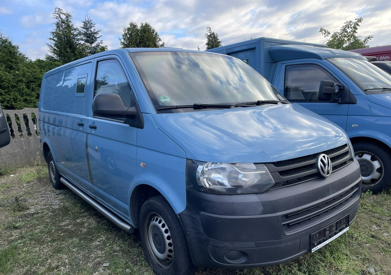 Volkswagen Transporter Trasporter T5 Bankowóz kuloodporny opancerzony 2015 - Pansarbil: bild 2 Volkswagen Transporter Trasporter T5 Bankowóz kuloodporny opancerzony 2015 - Pansarbil: bild 2