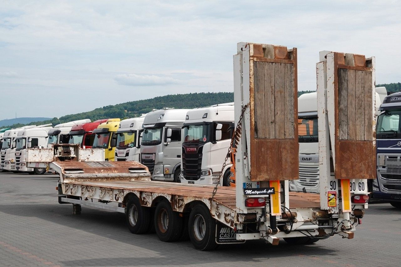 CASTERA LAWETA NISKOPODWOZIOWA / 3 OSIE / OŚ SKR - Låg lastare semitrailer: bild 3 CASTERA LAWETA NISKOPODWOZIOWA / 3 OSIE / OŚ SKR - Låg lastare semitrailer: bild 3