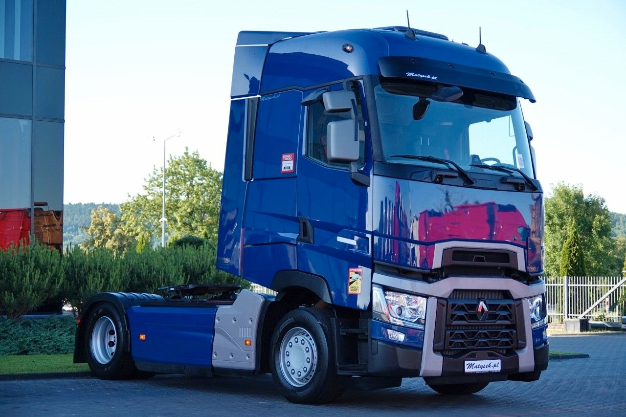 Renault T 520 / 13 L / RETARDER / I-PARK COOL / SKÓRY / Renault T 520 / 13 L / RETARDER / I-PARK COOL / SKÓRY / - Dragbil: bild 1 Renault T 520 / 13 L / RETARDER / I-PARK COOL / SKÓRY / Renault T 520 / 13 L / RETARDER / I-PARK COOL / SKÓRY / - Dragbil: bild 1