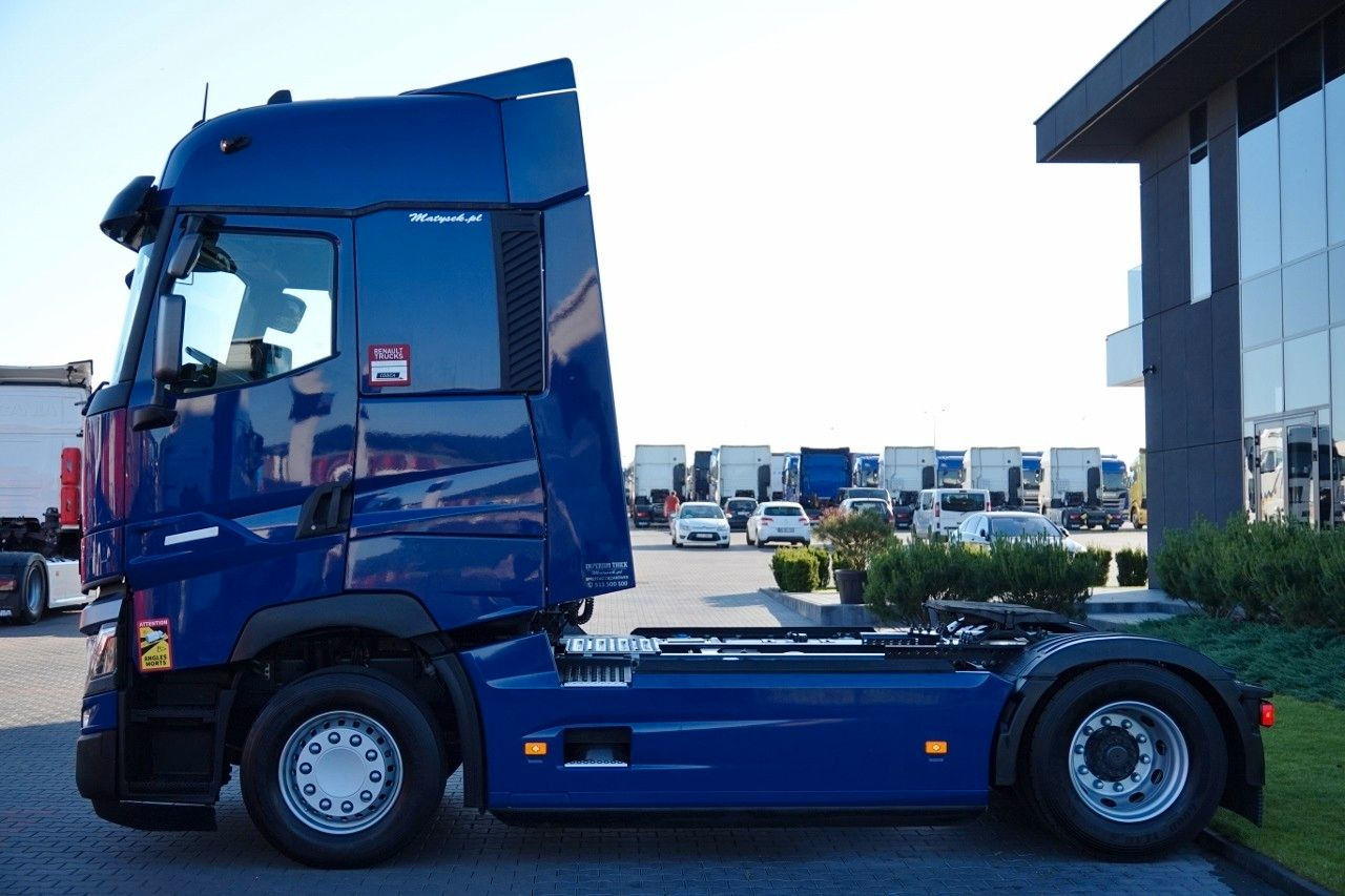 Renault T 520 / 13 L / RETARDER / I-PARK COOL / SKÓRY / Renault T 520 / 13 L / RETARDER / I-PARK COOL / SKÓRY / - Dragbil: bild 3 Renault T 520 / 13 L / RETARDER / I-PARK COOL / SKÓRY / Renault T 520 / 13 L / RETARDER / I-PARK COOL / SKÓRY / - Dragbil: bild 3