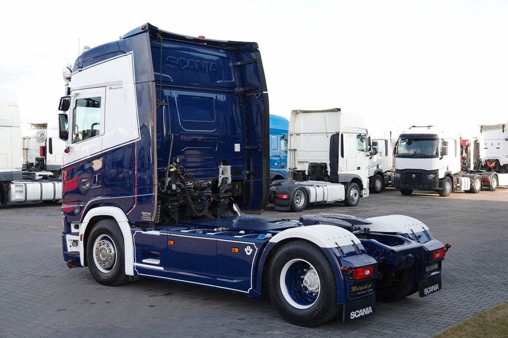 Scania S 580 / V8 / RETARDER / FULL AIRMATIC / I-PARK C - Dragbil: bild 4 Scania S 580 / V8 / RETARDER / FULL AIRMATIC / I-PARK C - Dragbil: bild 4
