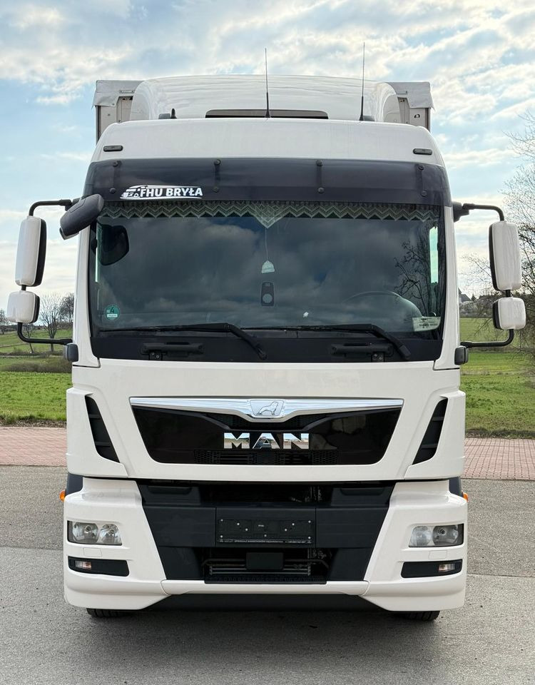 MAN TGM 15.290/E6/18PALET/SERWISOWANY/NISKI PRZEBIEG/WINDA/FIRANKA/FIRANKA/SPROWADZONY/DUŻA ŁADOWNOŚĆ/EURO6 - Kapellbil: bild 3 MAN TGM 15.290/E6/18PALET/SERWISOWANY/NISKI PRZEBIEG/WINDA/FIRANKA/FIRANKA/SPROWADZONY/DUŻA ŁADOWNOŚĆ/EURO6 - Kapellbil: bild 3