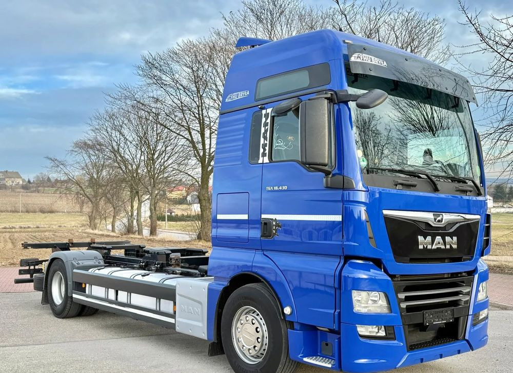 MAN TGX 18.430/SPROWADZONY/DO ŻYWCA/DO BYDŁA/2020/KLIMA POSTOJOWA/SERWISOWANY/JAK NOWY/NISKI PRZEBIEG/RAMA/BDF/E6 - Chassi lastbil: bild 1 MAN TGX 18.430/SPROWADZONY/DO ŻYWCA/DO BYDŁA/2020/KLIMA POSTOJOWA/SERWISOWANY/JAK NOWY/NISKI PRZEBIEG/RAMA/BDF/E6 - Chassi lastbil: bild 1