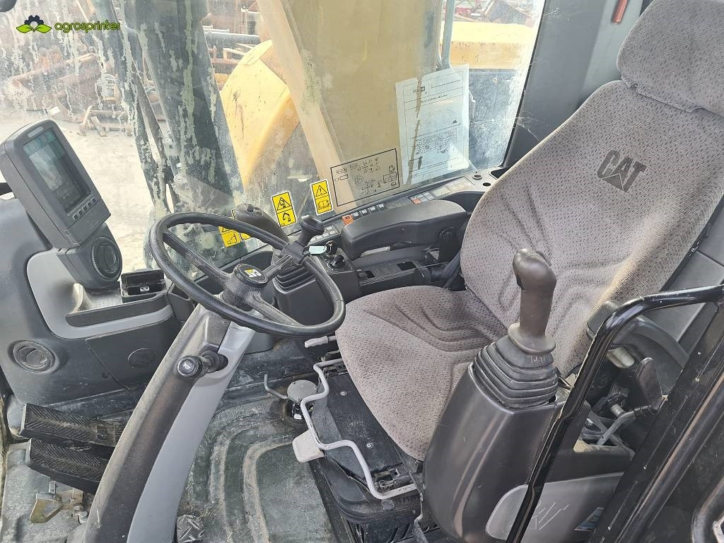 CAT M 315 D - Grävmaskin på däck: bild 2 CAT M 315 D - Grävmaskin på däck: bild 2
