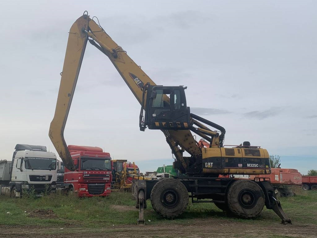 CAT M 325 C L MH - Materialhanterare: bild 2 CAT M 325 C L MH - Materialhanterare: bild 2