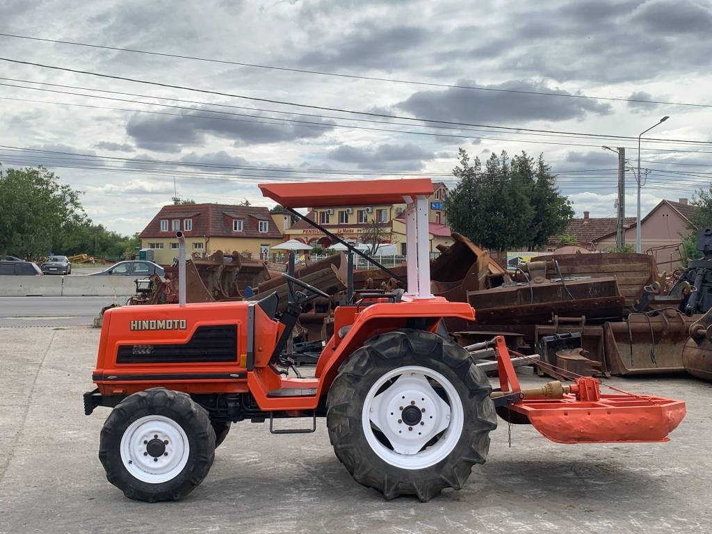 Hinomoto BD150 - Traktor: bild 3 Hinomoto BD150 - Traktor: bild 3