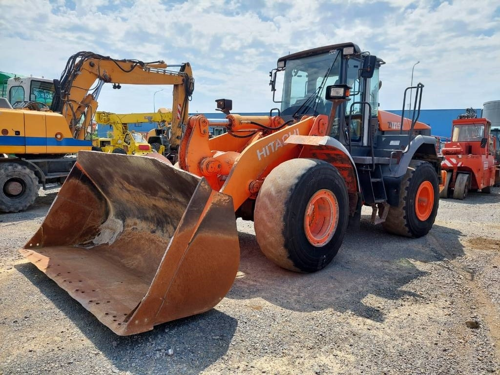 Hitachi ZW250 - Hjullastare: bild 2 Hitachi ZW250 - Hjullastare: bild 2