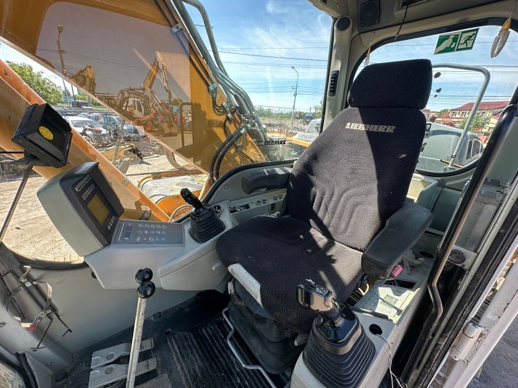 Bandgrävare Liebherr R 906 LC: bild 10