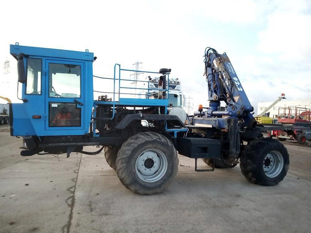 Mercedes-Benz Unimog - Kranbil: bild 2 Mercedes-Benz Unimog - Kranbil: bild 2