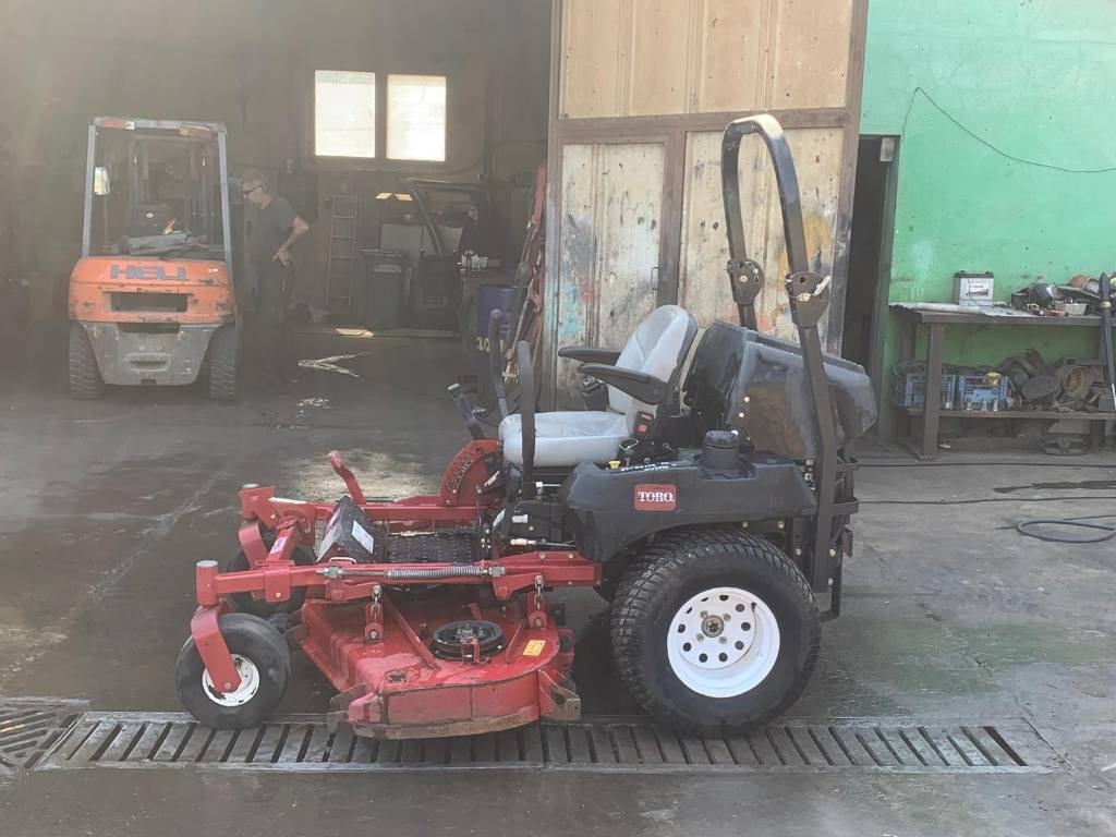 Toro Z MASTER PROFESSIONAL 7000 - Gräsklippare: bild 5 Toro Z MASTER PROFESSIONAL 7000 - Gräsklippare: bild 5