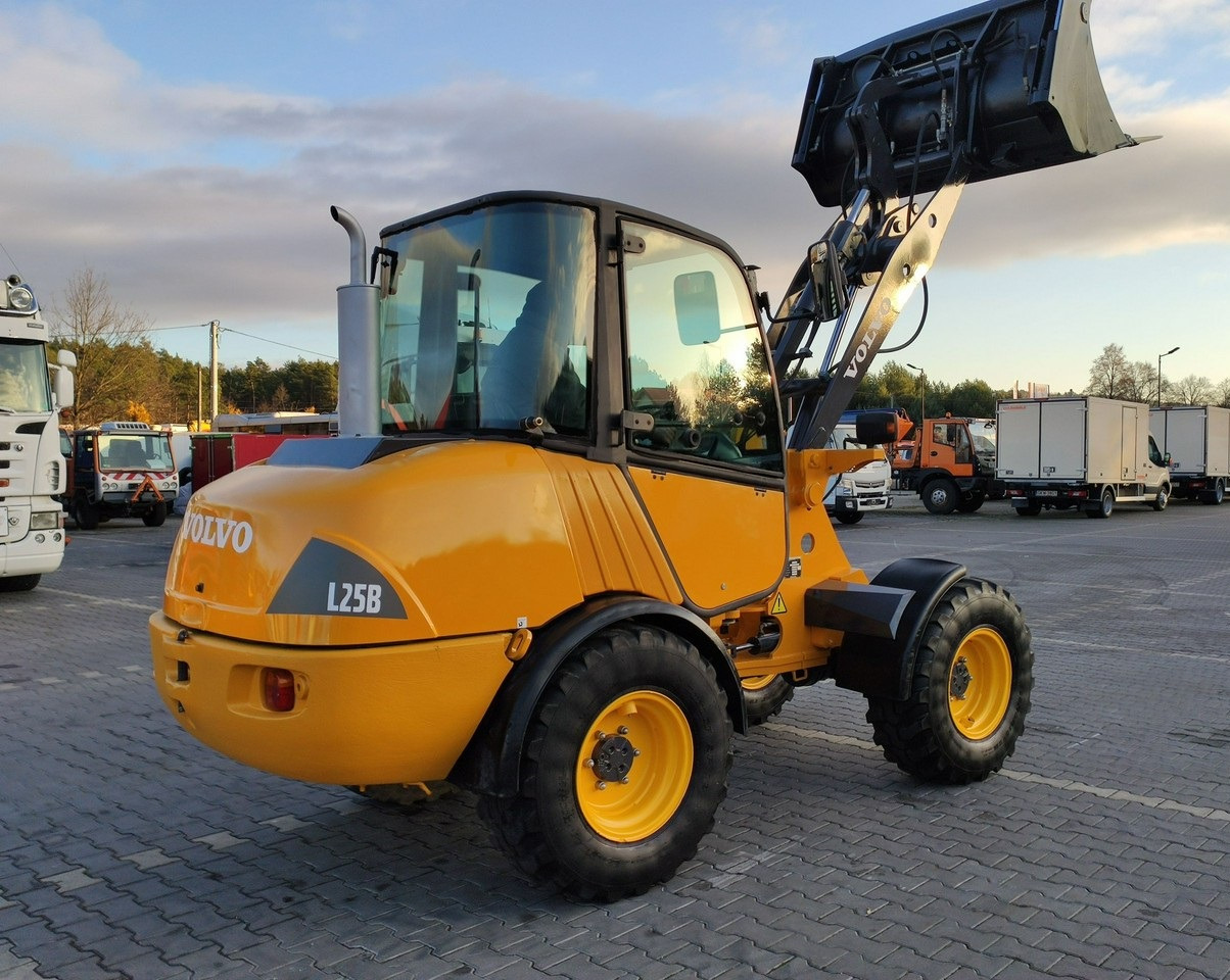 Volvo L25B - Hjullastare: bild 5 Volvo L25B - Hjullastare: bild 5