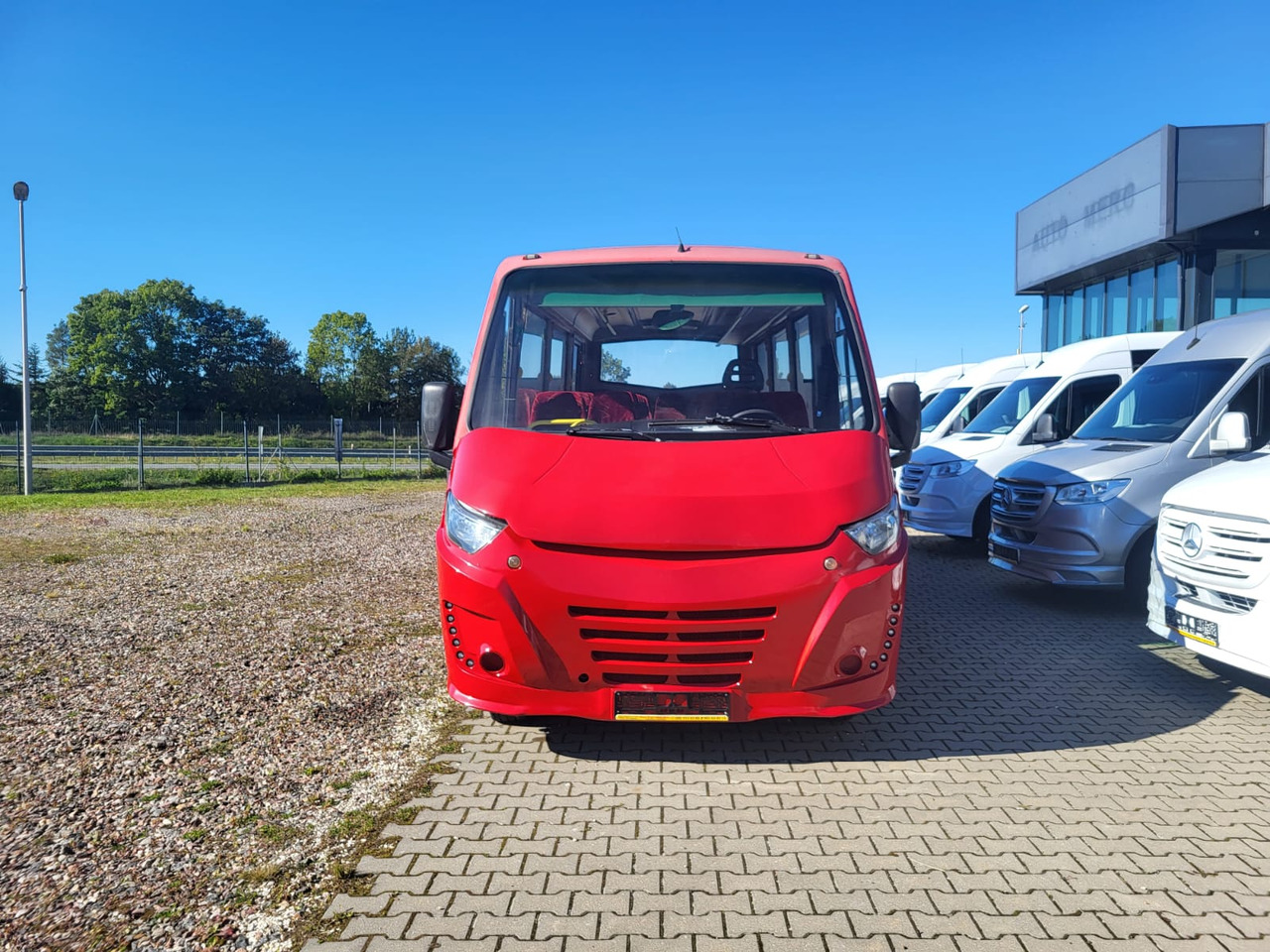 IVECO Daily Kapena- 35 Miejsc - Minibuss, Persontransport: bild 3 IVECO Daily Kapena- 35 Miejsc - Minibuss, Persontransport: bild 3