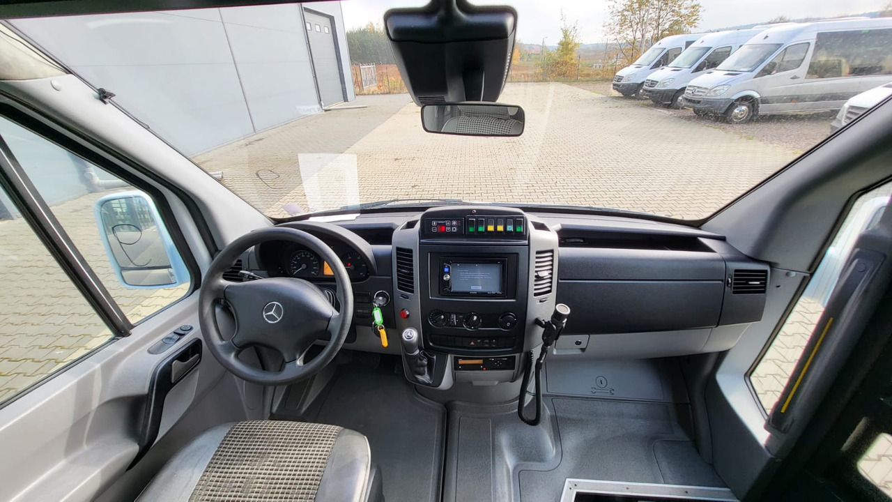 Mercedes-Benz Sprinter 519 CDI 24 seats - Turistbuss: bild 4 Mercedes-Benz Sprinter 519 CDI 24 seats - Turistbuss: bild 4