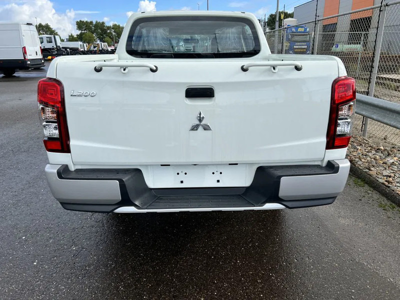 Mitsubishi L200 4x4 - 8 UNITS in WHITE 2.5 D GL Double Cab - EURO 2 - NEW!! Ready for work!!!** - Pickup, Dubbelhytt transportbil: bild 3 Mitsubishi L200 4x4 - 8 UNITS in WHITE 2.5 D GL Double Cab - EURO 2 - NEW!! Ready for work!!!** - Pickup, Dubbelhytt transportbil: bild 3