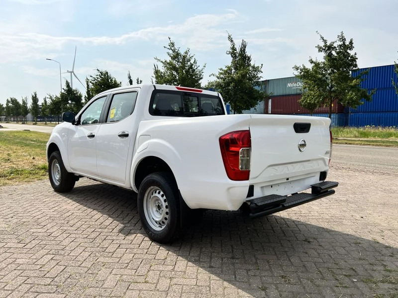 Nissan Navara 4x4 - 22 UNITS - 2.5 D Double Cab - XE - EURO 2 - NEW!! READY FOR WORK!!! - Pickup, Dubbelhytt transportbil: bild 3 Nissan Navara 4x4 - 22 UNITS - 2.5 D Double Cab - XE - EURO 2 - NEW!! READY FOR WORK!!! - Pickup, Dubbelhytt transportbil: bild 3