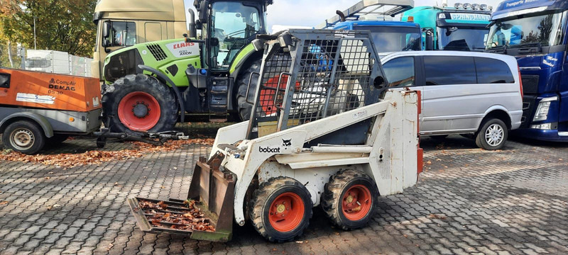 Bobcat 443 4x4 Radlader - Kompaktlastare/ Slirstyrda lastare: bild 1 Bobcat 443 4x4 Radlader - Kompaktlastare/ Slirstyrda lastare: bild 1
