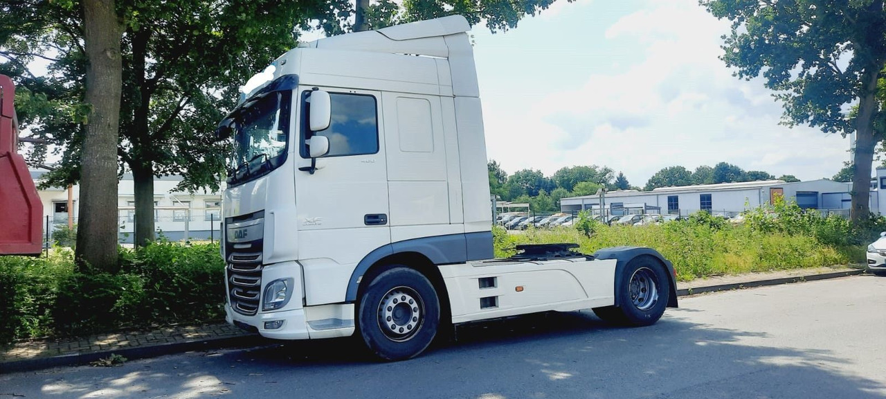 DAF XF106-460PS 1-Hand - Dragbil: bild 2 DAF XF106-460PS 1-Hand - Dragbil: bild 2