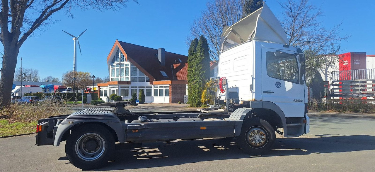Mercedes-Benz 1328 SZM Atego - Dragbil: bild 3 Mercedes-Benz 1328 SZM Atego - Dragbil: bild 3