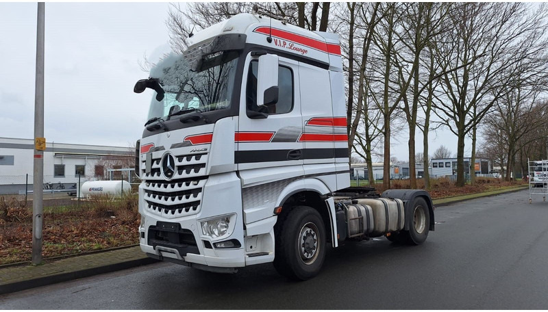 Mercedes-Benz 1845 Arocs 4x4 HD 1-Hand - Dragbil: bild 1 Mercedes-Benz 1845 Arocs 4x4 HD 1-Hand - Dragbil: bild 1