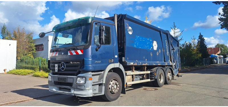 Mercedes-Benz 2632 Müllwgen 6x2 M.Haus Blatt/Luft - Sopbil: bild 1 Mercedes-Benz 2632 Müllwgen 6x2 M.Haus Blatt/Luft - Sopbil: bild 1