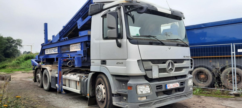 Mercedes-Benz 2641K 6x2 Abroller Klima - Lastväxlare lastbil: bild 2 Mercedes-Benz 2641K 6x2 Abroller Klima - Lastväxlare lastbil: bild 2