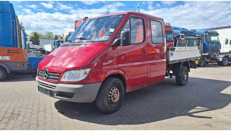 Mercedes-Benz 300-serie 313 Pritsche Doppelkabine - Transportbil med flak, Dubbelhytt transportbil: bild 2 Mercedes-Benz 300-serie 313 Pritsche Doppelkabine - Transportbil med flak, Dubbelhytt transportbil: bild 2