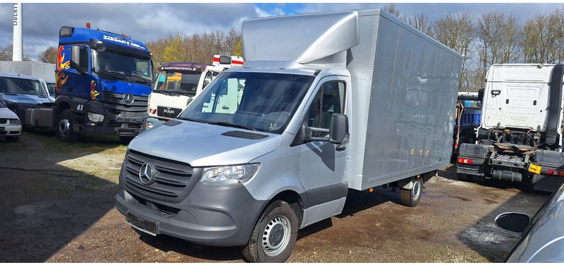 Mercedes-Benz 315 317 319 Sprinter III Koffer - Volymskåp: bild 2 Mercedes-Benz 315 317 319 Sprinter III Koffer - Volymskåp: bild 2