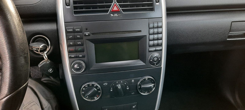 Mercedes-Benz A-Klasse 180 A 180 CDI AVANTGARDE - Hatchback/ Halvkombi: bild 5 Mercedes-Benz A-Klasse 180 A 180 CDI AVANTGARDE - Hatchback/ Halvkombi: bild 5